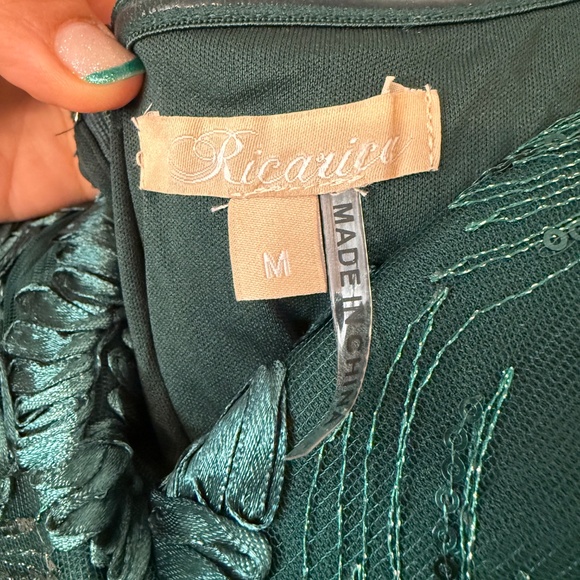 Elegant Green Off-Shoulder Prom Dress - Picture 3 of 3